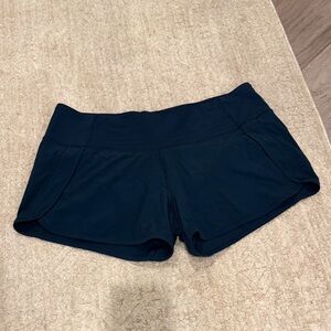Lululemon Women's Navy Shorts 10